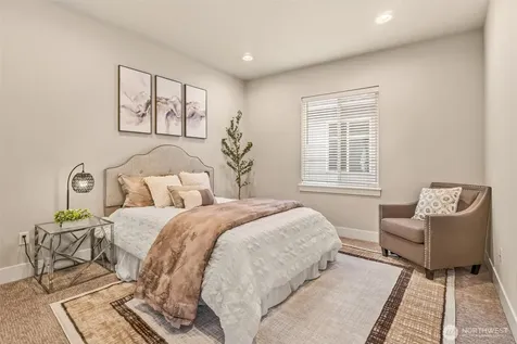 24509 NE 13th Place Sammamish WA 98074