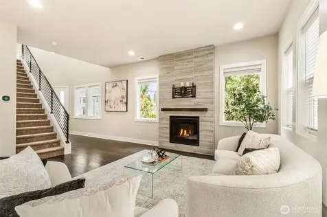 24509 NE 13th Place Sammamish WA 98074