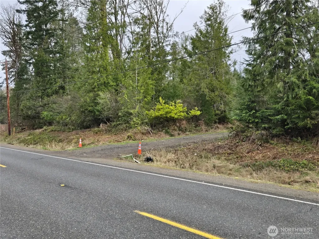 1801 E Crestview Drive Shelton WA 98584