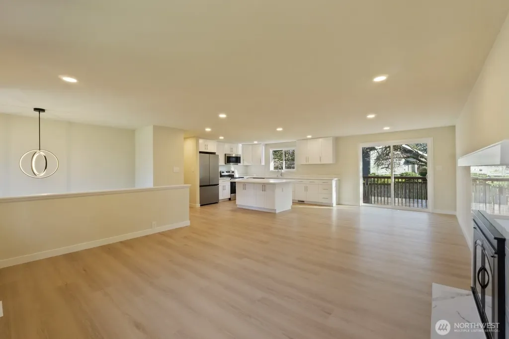 14522 NE 5th Street Bellevue WA 98007