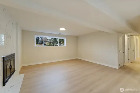 14522 NE 5th Street Bellevue WA 98007