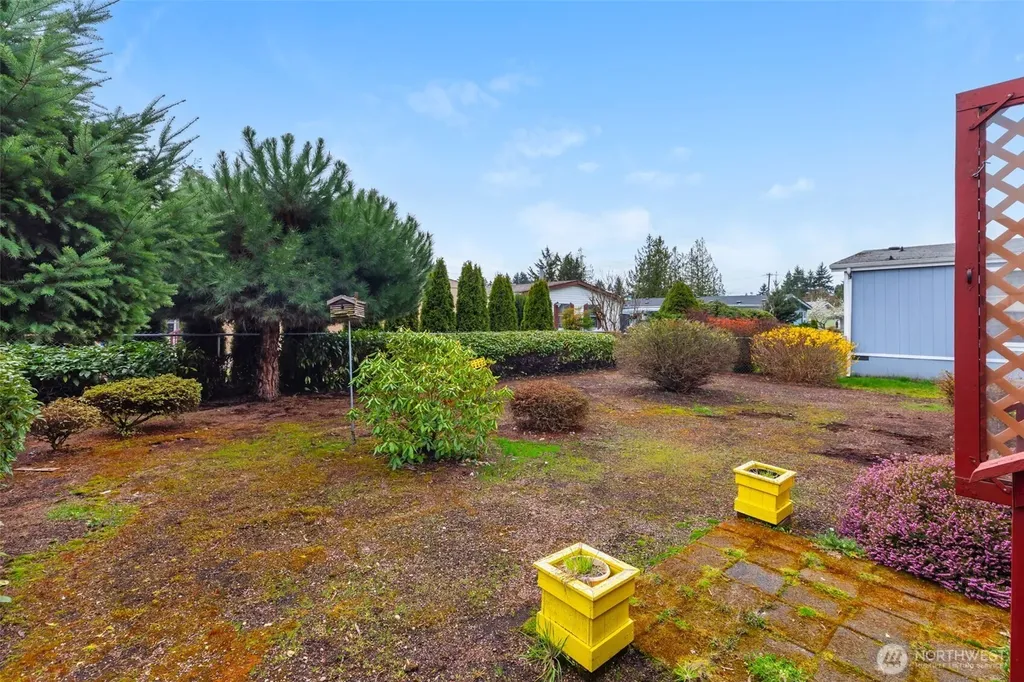 818 82nd Street E Tacoma WA 98404
