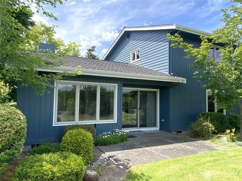 4858 N Village Lane Bellingham WA 98226