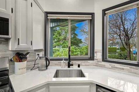 4858 N Village Lane Bellingham WA 98226