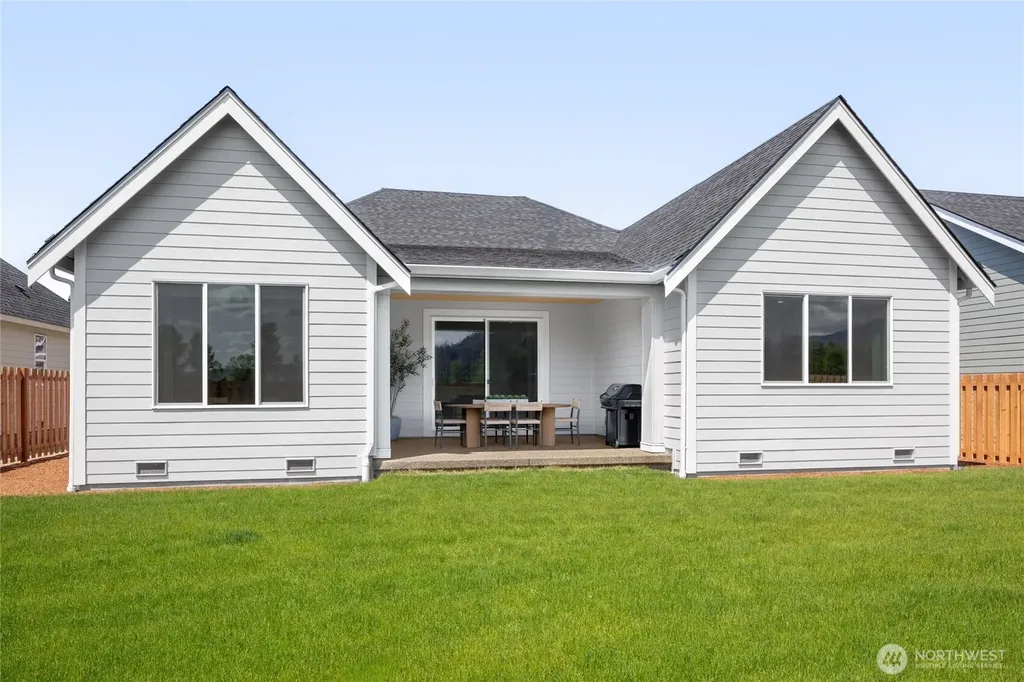 530 Thompson (Lot 21) Drive Enumclaw WA 98022