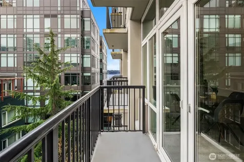 2717 Western Avenue Seattle WA 98121