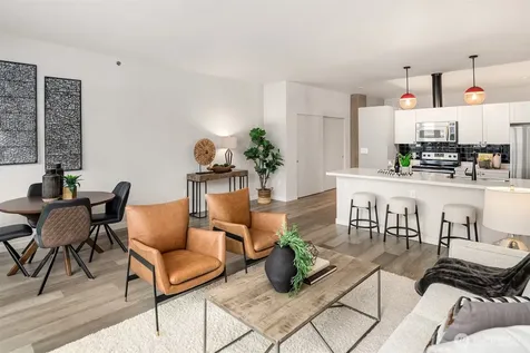 2717 Western Avenue Seattle WA 98121