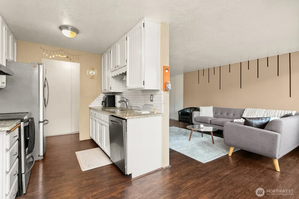 2031 NW 59th Street Seattle WA 98107