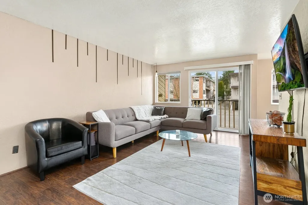 2031 NW 59th Street Seattle WA 98107