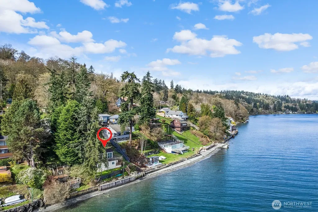 8032 SW Hawthorne Lane Vashon WA 98070
