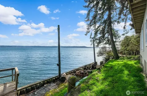 8032 SW Hawthorne Lane Vashon WA 98070