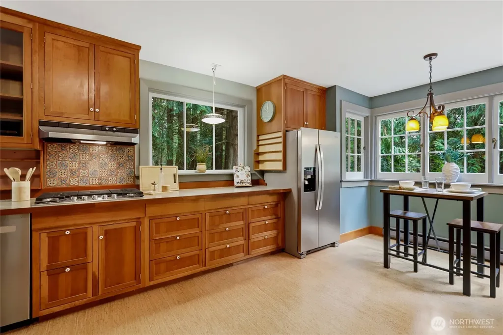 7400 Island Center Road NE Bainbridge Island WA 98110
