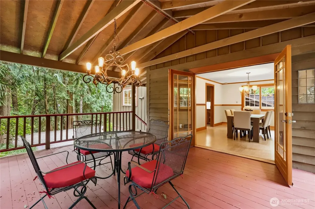 7400 Island Center Road NE Bainbridge Island WA 98110