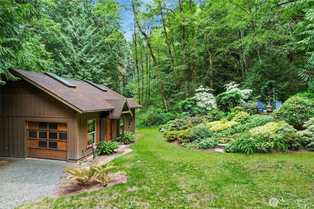 7400 Island Center Road NE Bainbridge Island WA 98110