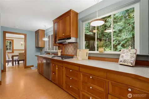7400 Island Center Road NE Bainbridge Island WA 98110