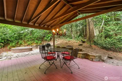 7400 Island Center Road NE Bainbridge Island WA 98110