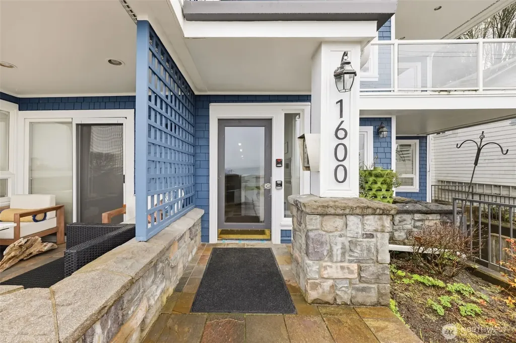 1600 Alki Avenue SW Seattle WA 98116
