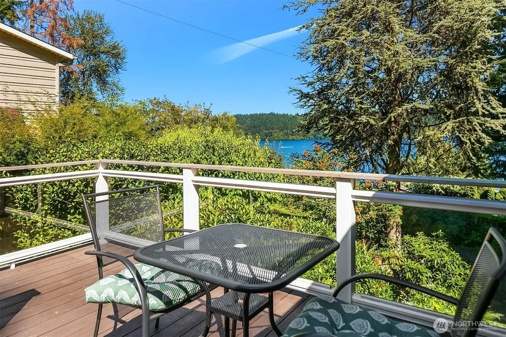 13731 42nd Place NE Seattle WA 98125