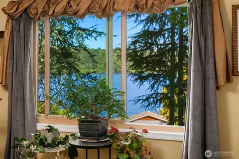 13731 42nd Place NE Seattle WA 98125