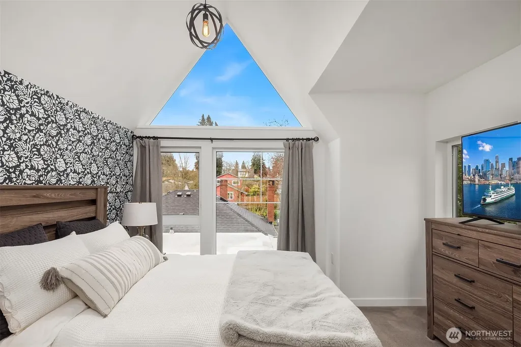 6041 42nd Avenue SW Seattle WA 98136