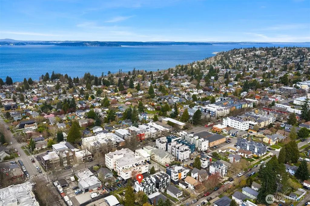 6041 42nd Avenue SW Seattle WA 98136