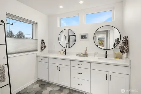 6041 42nd Avenue SW Seattle WA 98136