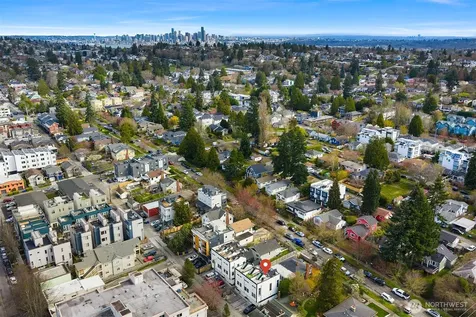 6041 42nd Avenue SW Seattle WA 98136