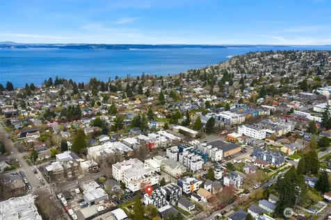 6041 42nd Avenue SW Seattle WA 98136