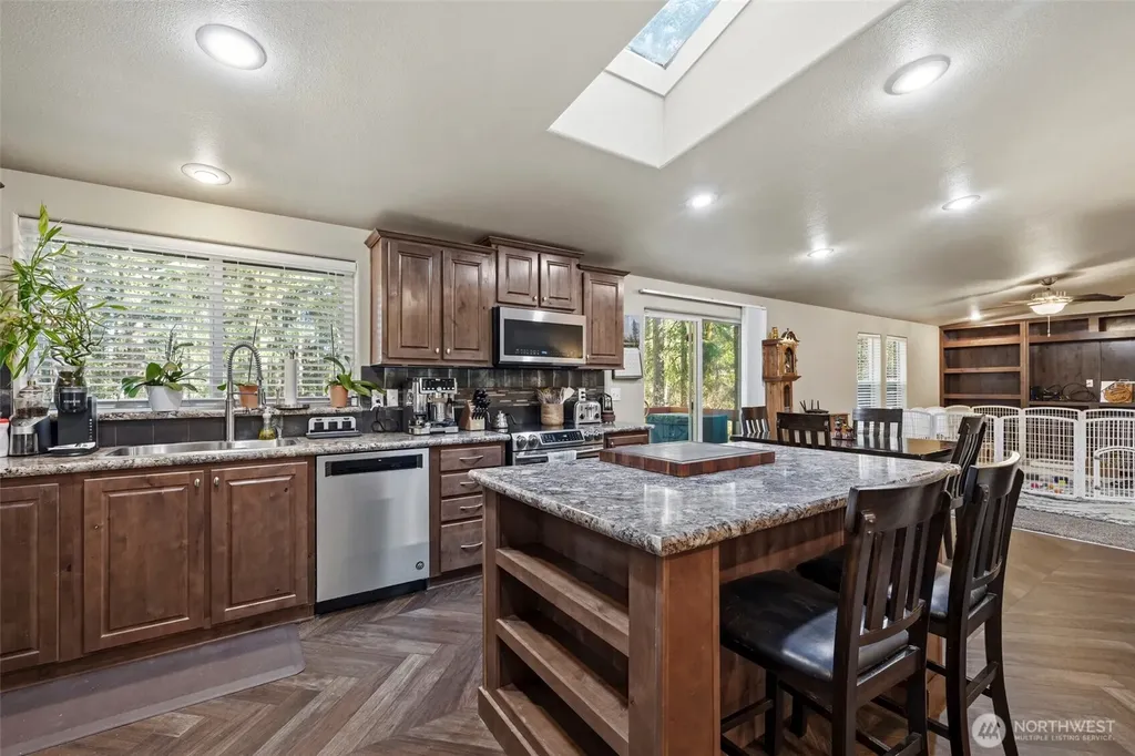 371 Sunset Drive Oak Harbor WA 98277