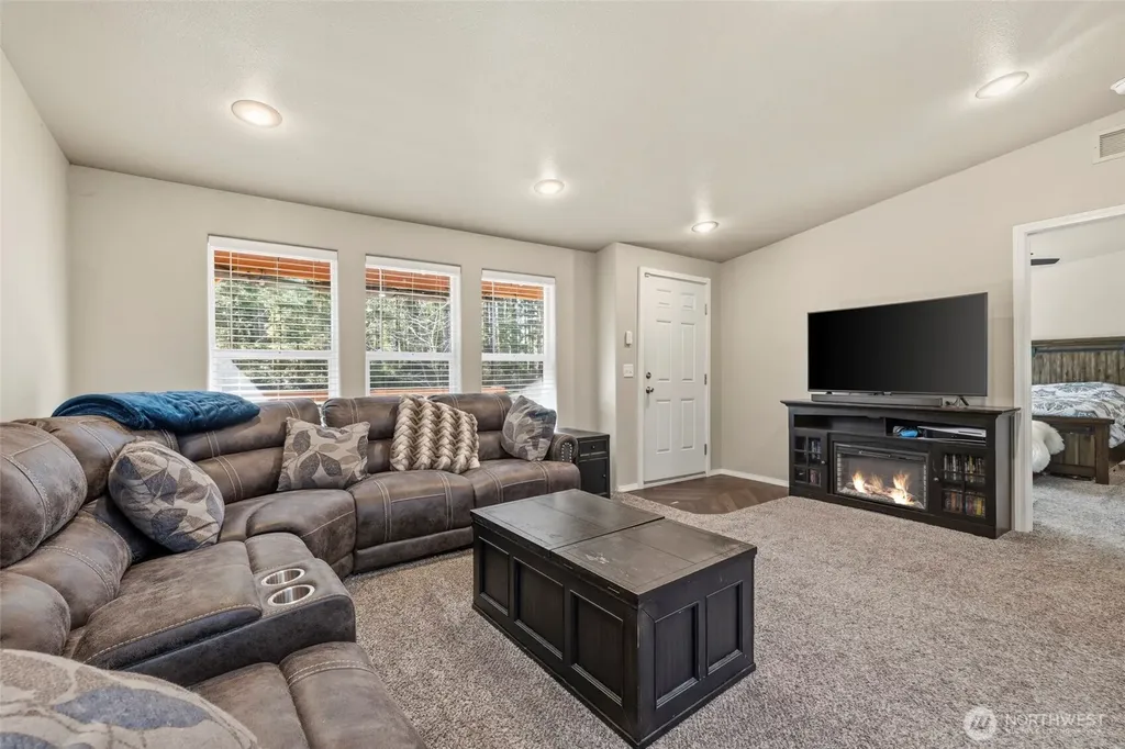 371 Sunset Drive Oak Harbor WA 98277