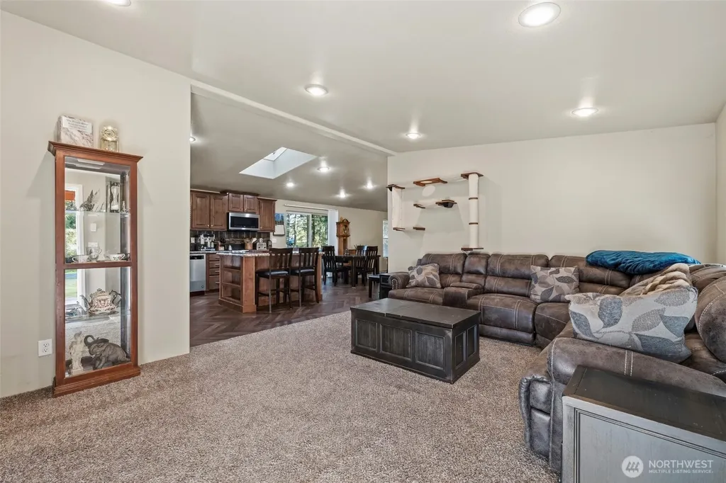 371 Sunset Drive Oak Harbor WA 98277
