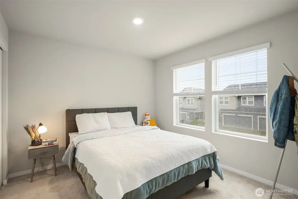 731 NE Cabot Lane Bremerton WA 98311