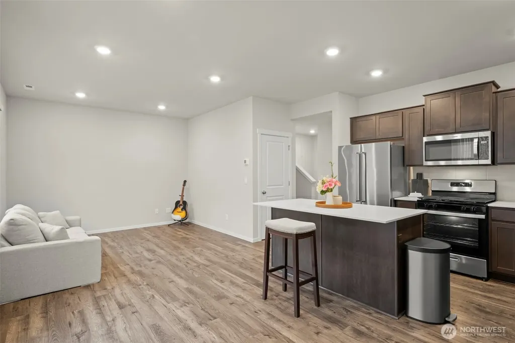 731 NE Cabot Lane Bremerton WA 98311