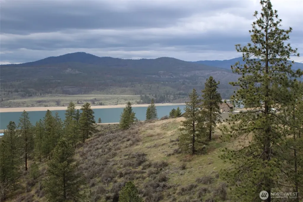 42195 Miles Creston Road N Creston WA 99122
