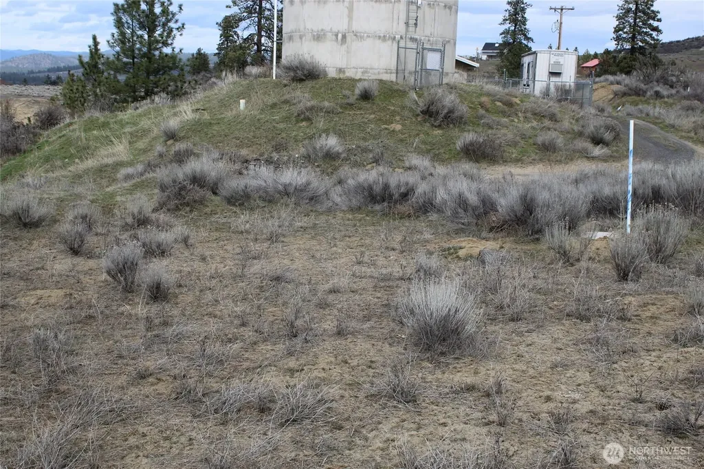 42195 Miles Creston Road N Creston WA 99122