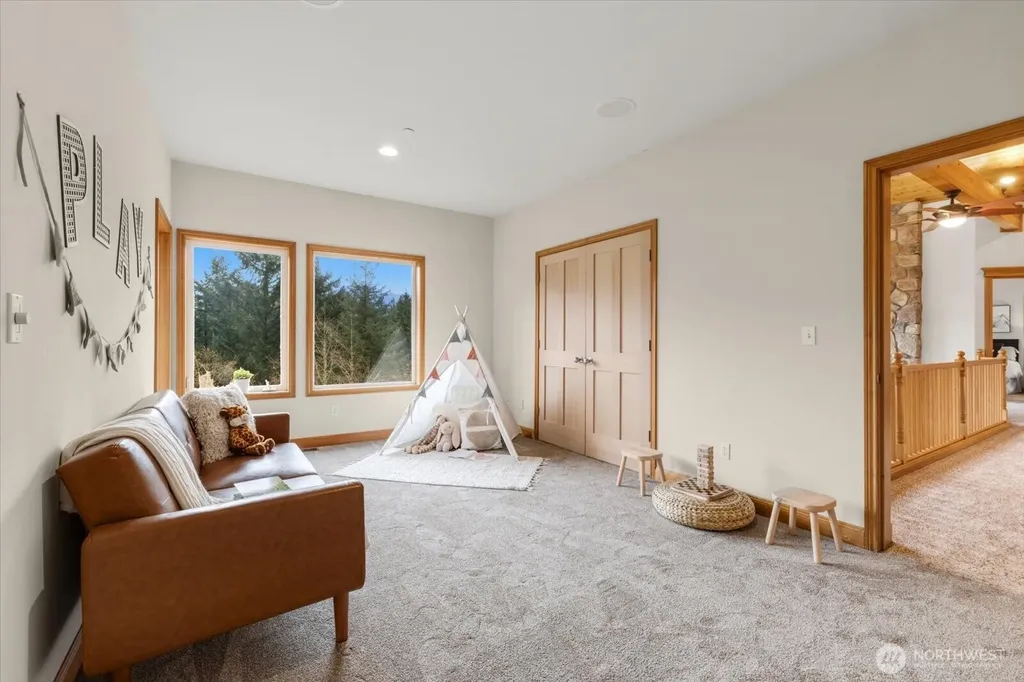 16470 Uplands Way SE North Bend WA 98045