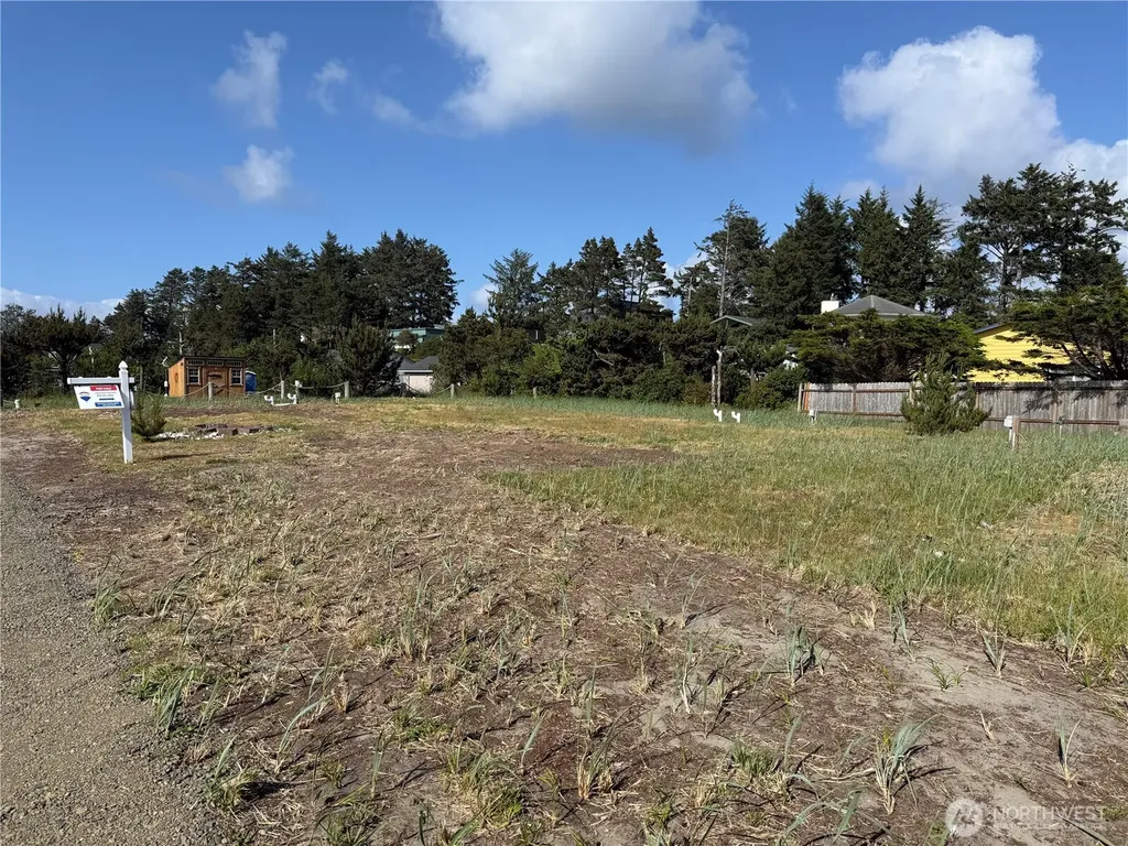 31202 I Street E Ocean Park WA 98640