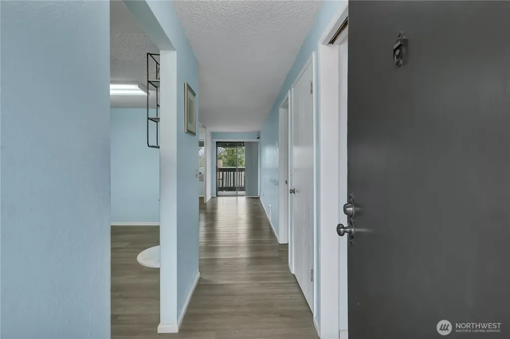 13704 37th Avenue S Tukwila WA 98168