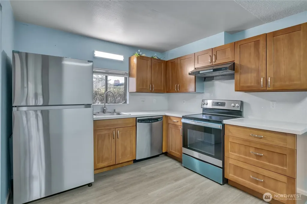 13704 37th Avenue S Tukwila WA 98168