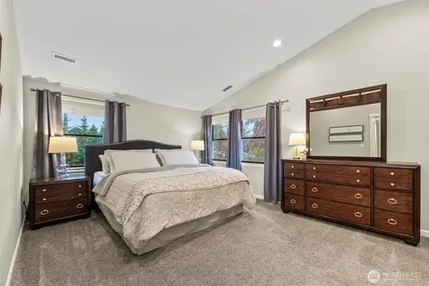 13716 106th Street E Puyallup WA 98374