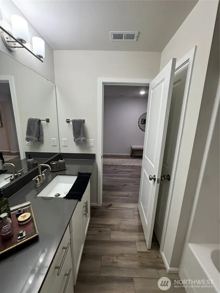 526 Gilbertson Lane SE Tumwater WA 98501