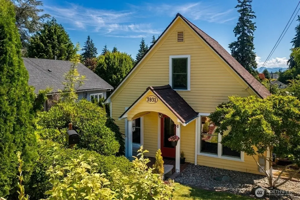 3931 Friday Avenue Everett WA 98201