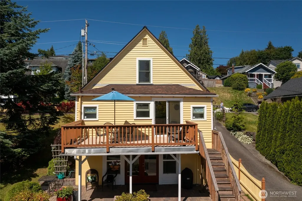 3931 Friday Avenue Everett WA 98201