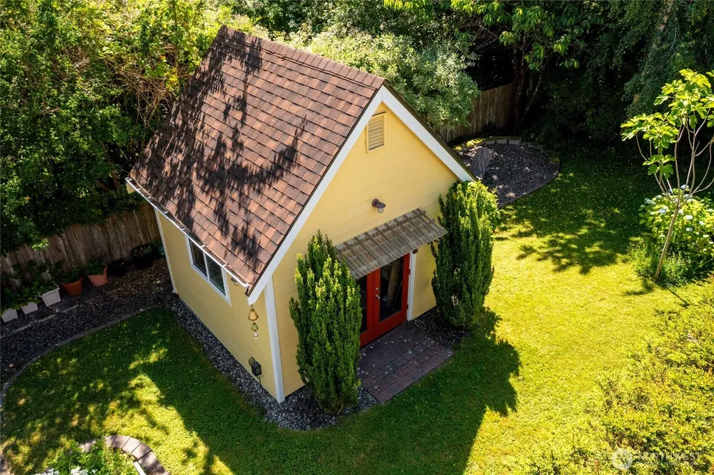 3931 Friday Avenue Everett WA 98201
