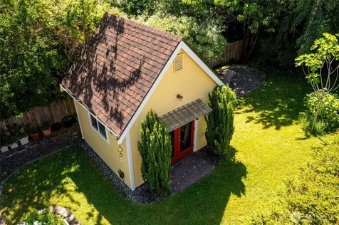 3931 Friday Avenue Everett WA 98201