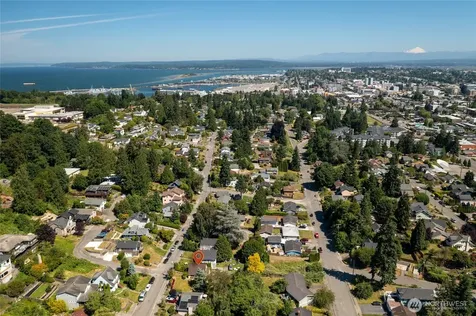 3931 Friday Avenue Everett WA 98201