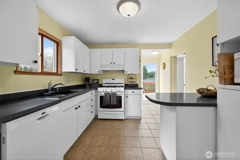 3931 Friday Avenue Everett WA 98201