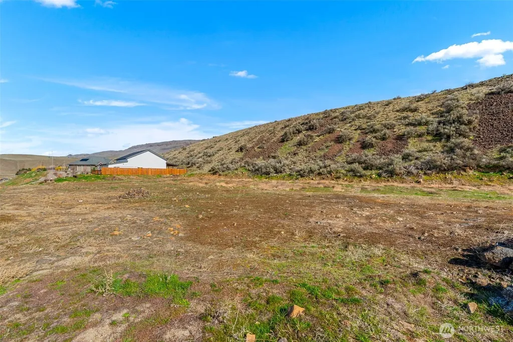 345 S Partridge Lane East Wenatchee WA 98802