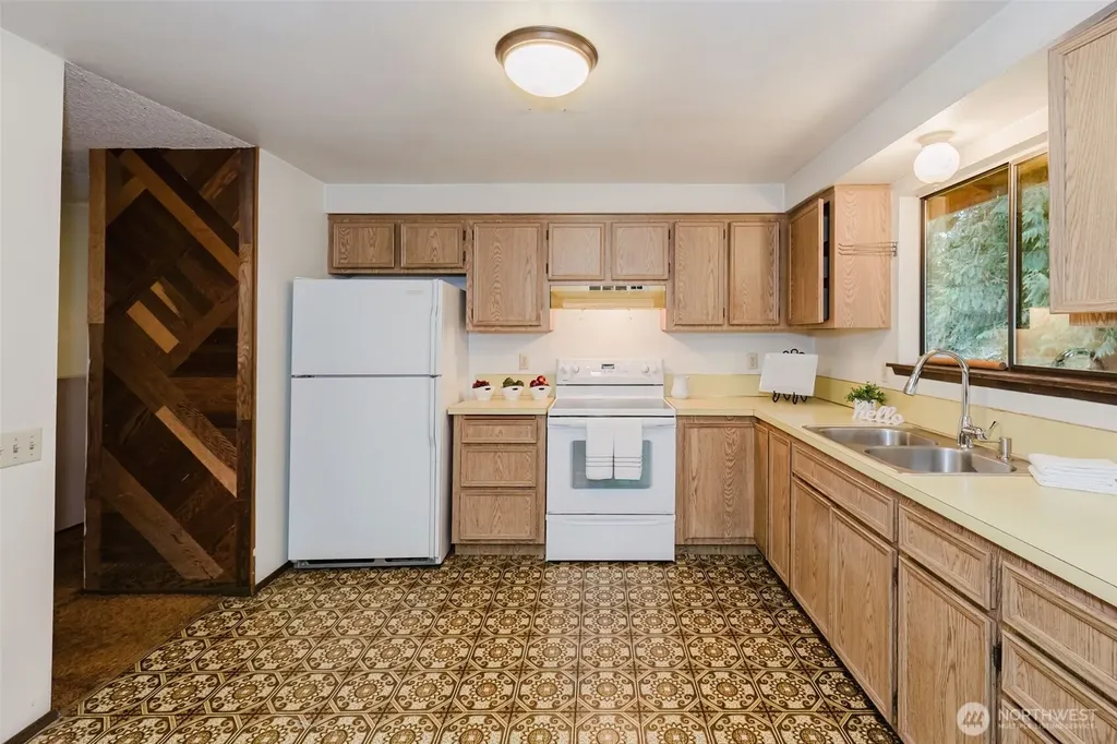3500 NW 18th Street Bremerton WA 98312