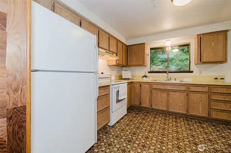 3500 NW 18th Street Bremerton WA 98312